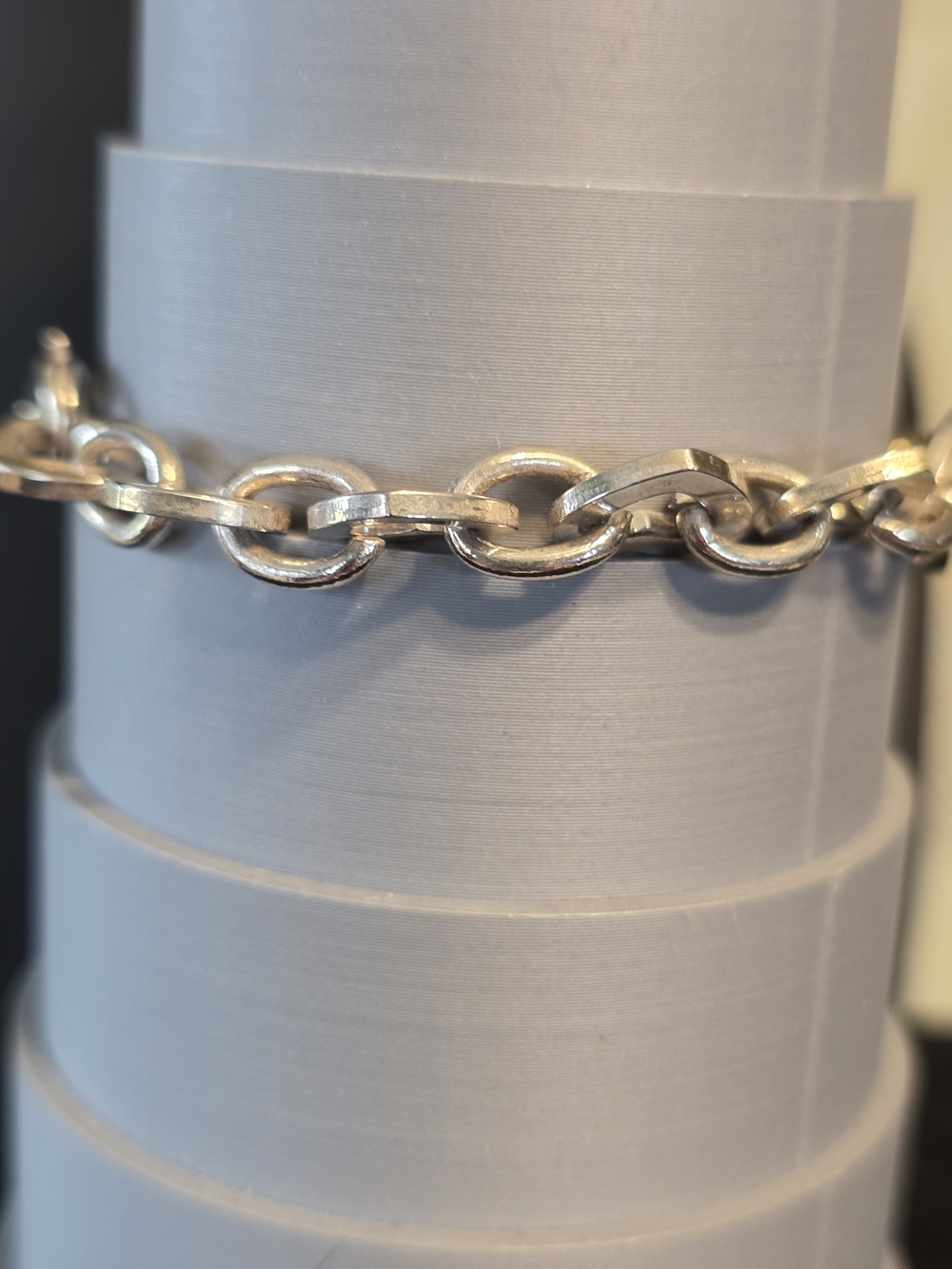 #800 Gold & Silver Heart Link Bracelet - Women's Jewelry - Picture 2 of 3